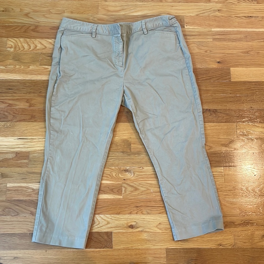 khaki pants
